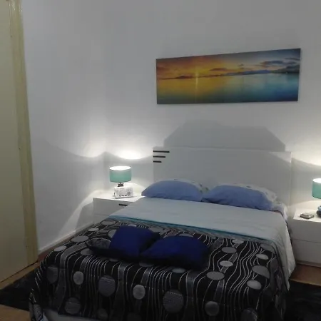 Casa De Avelino Al Nordeste (Azores)